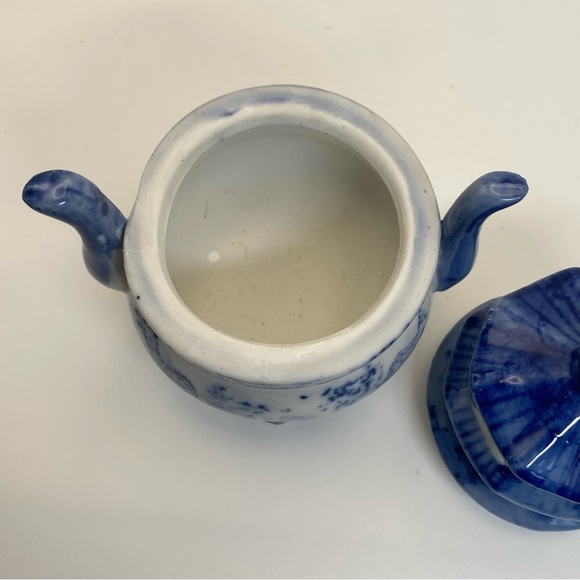 Porcelain pagoda censer - Picture 8 of 14